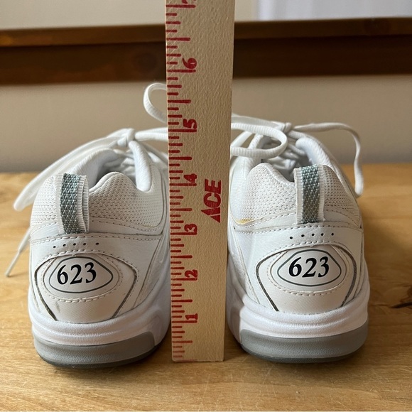 NEW BALANCE 623 WHITE TRAINER LACE UP SNEAKERS ATHLETIC COMFORT DAD SHOES WOMEN - Picture 6 of 12